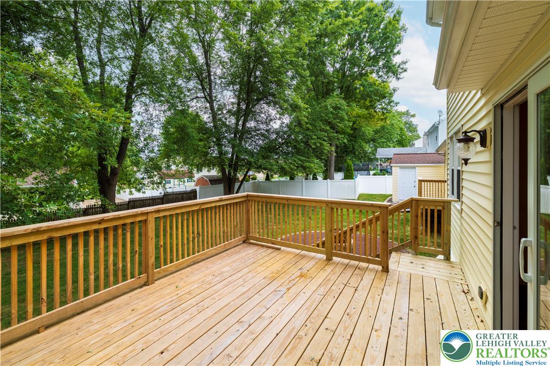 3919 Carter Road Bethlehem, PA 18020 - Photo 34 of 39 New rear deck