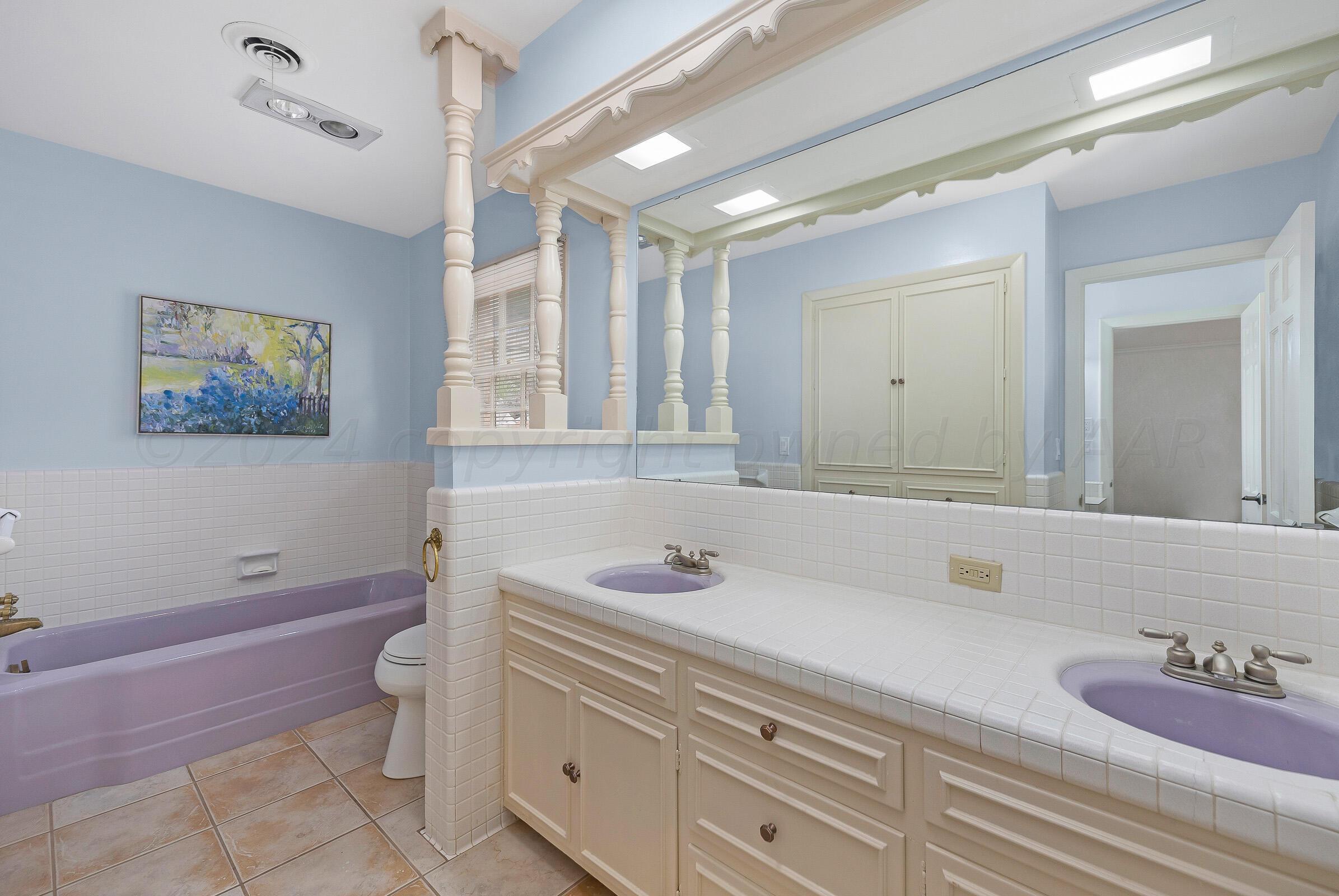 1061 Tascosa Road Amarillo, TX 79124 - Photo 39 of 52 033_Bathroom 3