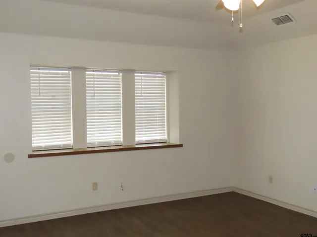 $1,595 | 707 Kelli, Whitehouse, TX 75791