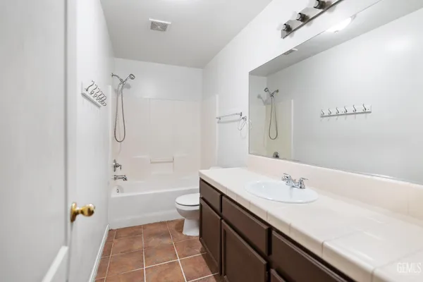 $469,900 | Undisclosed Address, Bakersfield, CA 93312