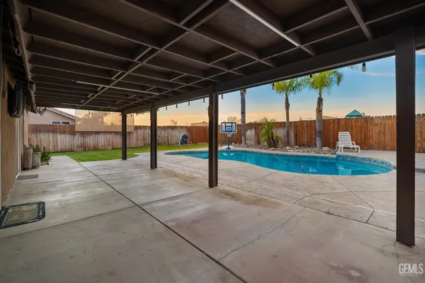 $469,900 | Undisclosed Address, Bakersfield, CA 93312