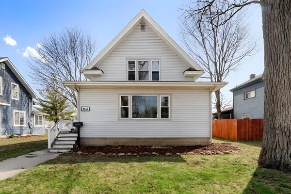 $425,000 | 408 East Geneva Street, Delavan, WI 53115