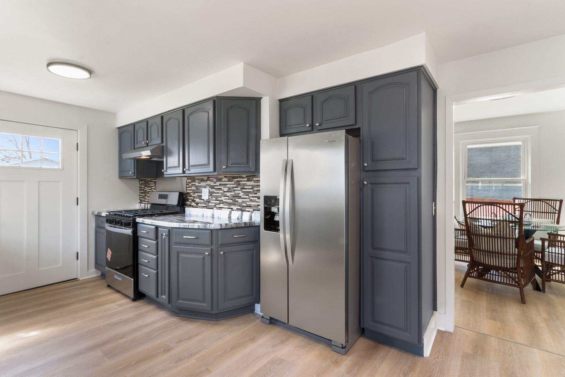 408 East Geneva Street Delavan, WI 53115 - Photo 11 of 29 Kitchen