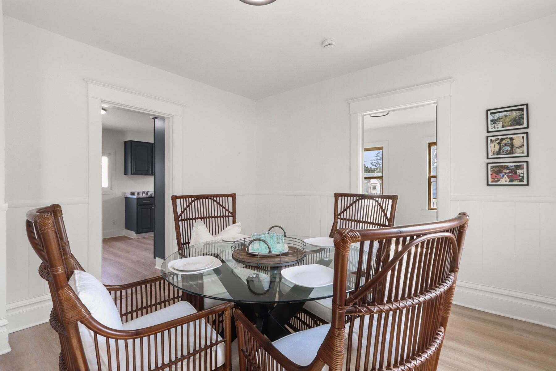 408 East Geneva Street Delavan, WI 53115 - Photo 13 of 29 Dining Room