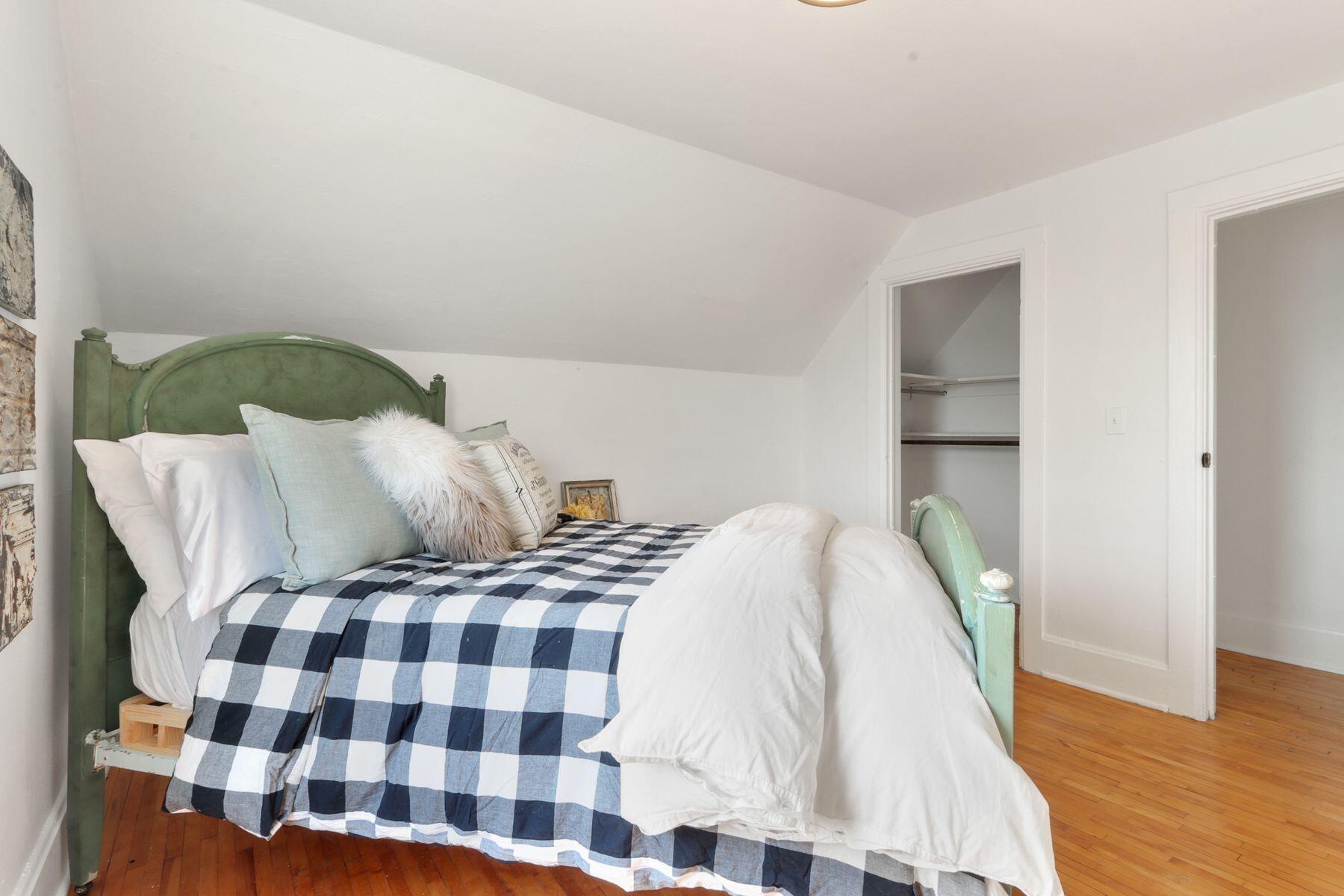408 East Geneva Street Delavan, WI 53115 - Photo 19 of 29 Upstairs Bedroom