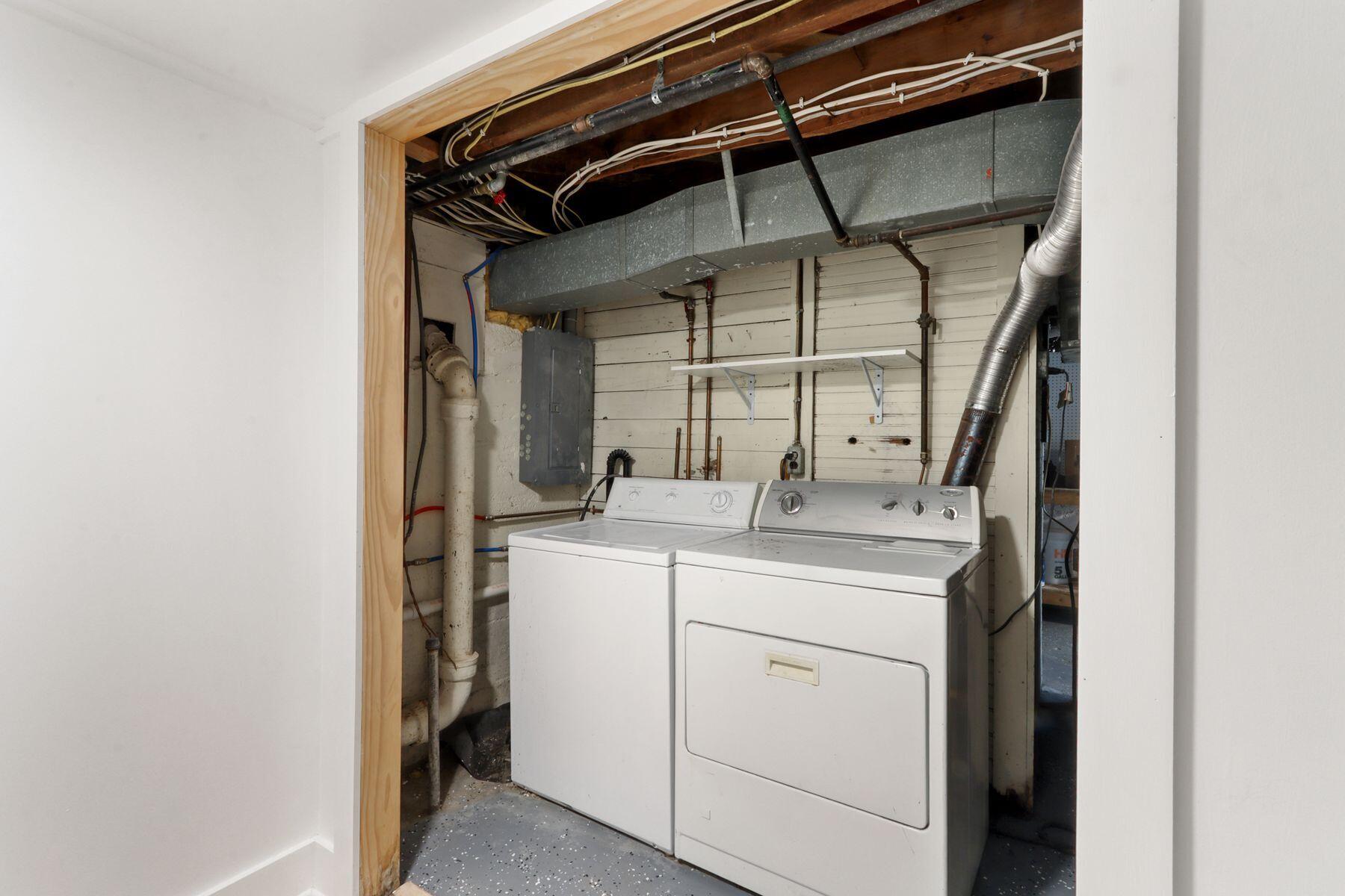 408 East Geneva Street Delavan, WI 53115 - Photo 24 of 29 Laundry