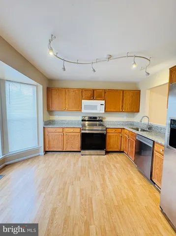 $2,900 | 13918 Big Yankee Lane, Centreville, VA 20121