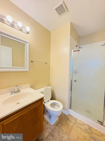 $2,900 | 13918 Big Yankee Lane, Centreville, VA 20121