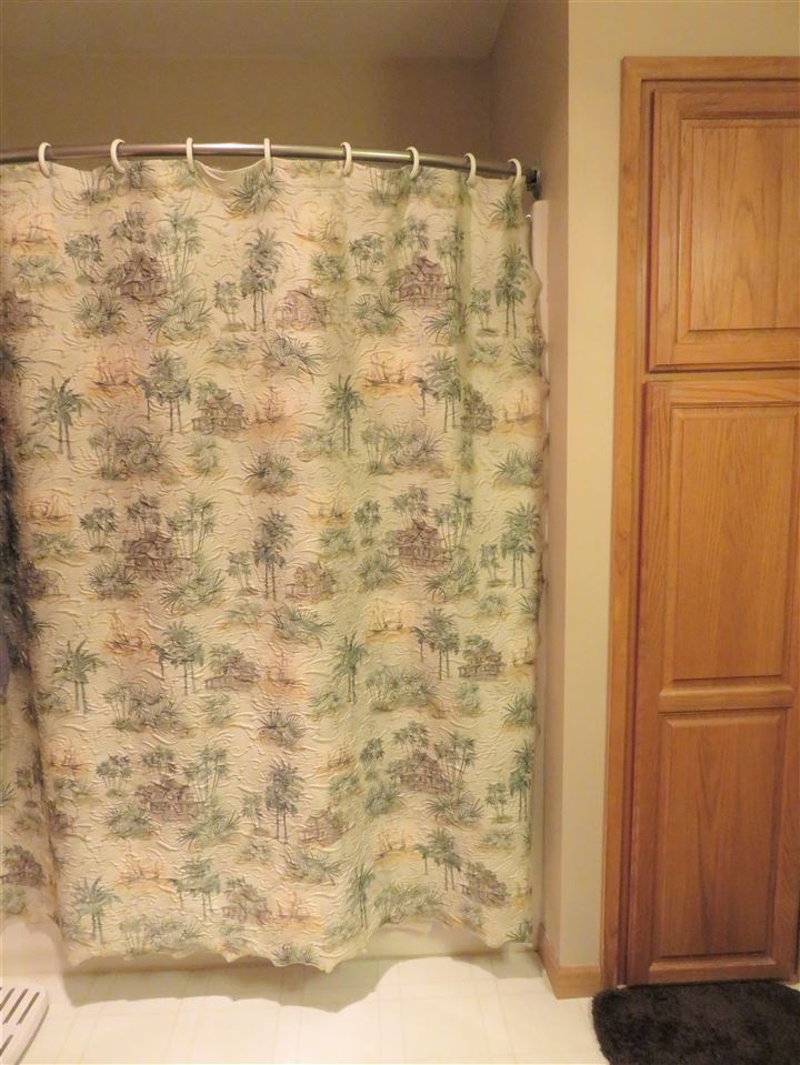 2053 West Grand River Road Owosso, MI 48867 - Photo 11 of 22 31317484-10.JPG