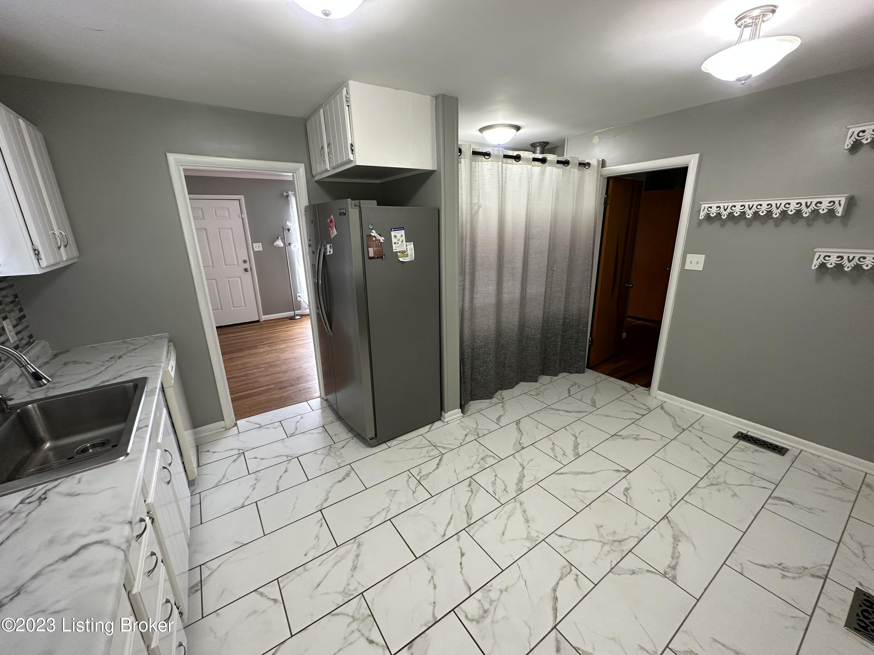 1858 Normandy Road Lexington, KY 40504 - Photo 11 of 16 IMG_2879