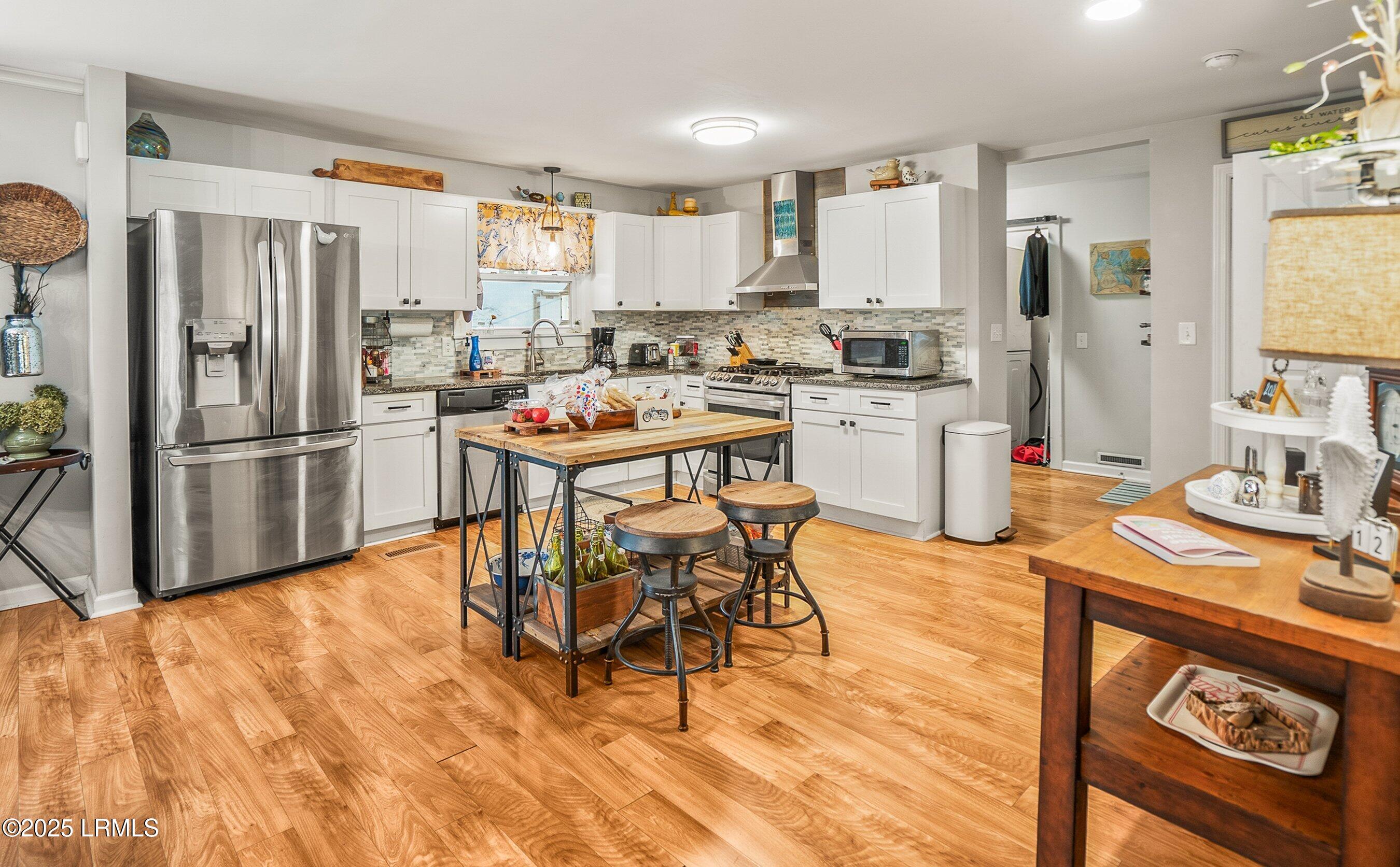 701 Battery Creek Road Beaufort, SC 29902 - Photo 2 of 36 DSC05733-100-1.jpg-SMALL