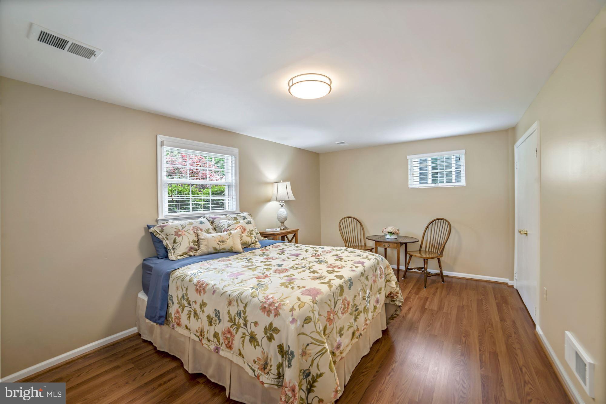 217 Rolling Road Gaithersburg, MD 20877 - Photo 19 of 38 Large Bedroom #2