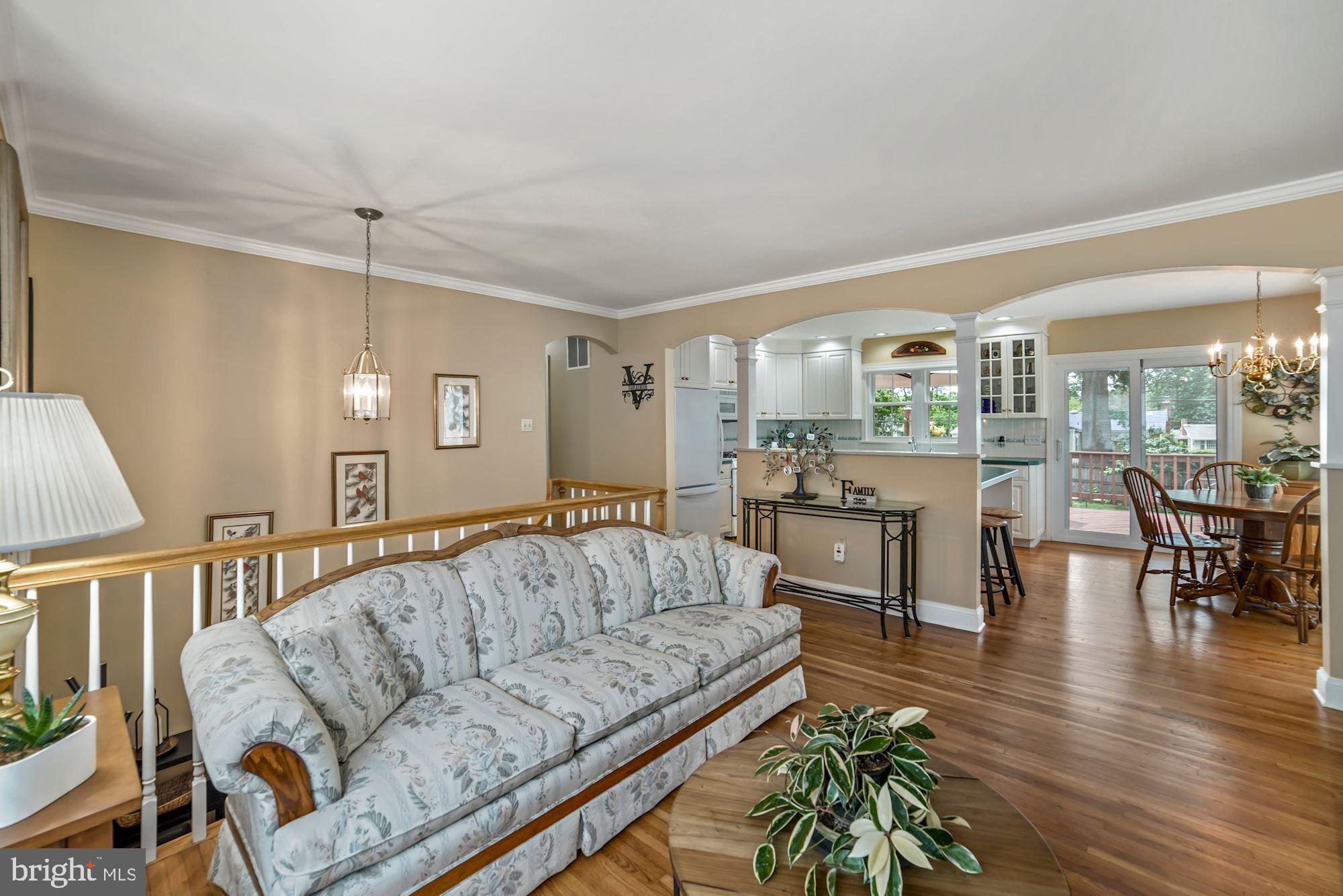 Gorgeous,  open layout w/ stunning features
