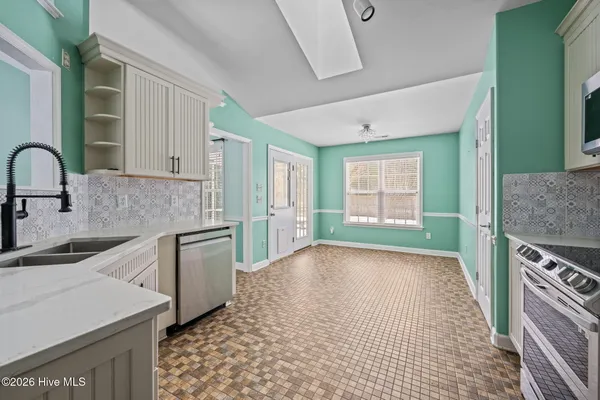 $1,900 | 238 Sellhorn Boulevard, New Bern, NC 28562