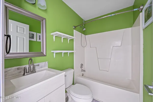 $1,900 | 238 Sellhorn Boulevard, New Bern, NC 28562