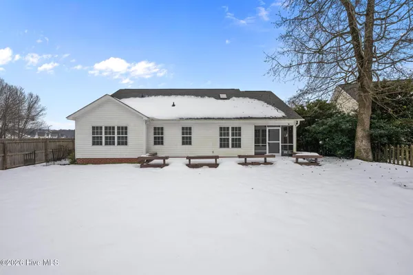 $1,900 | 238 Sellhorn Boulevard, New Bern, NC 28562