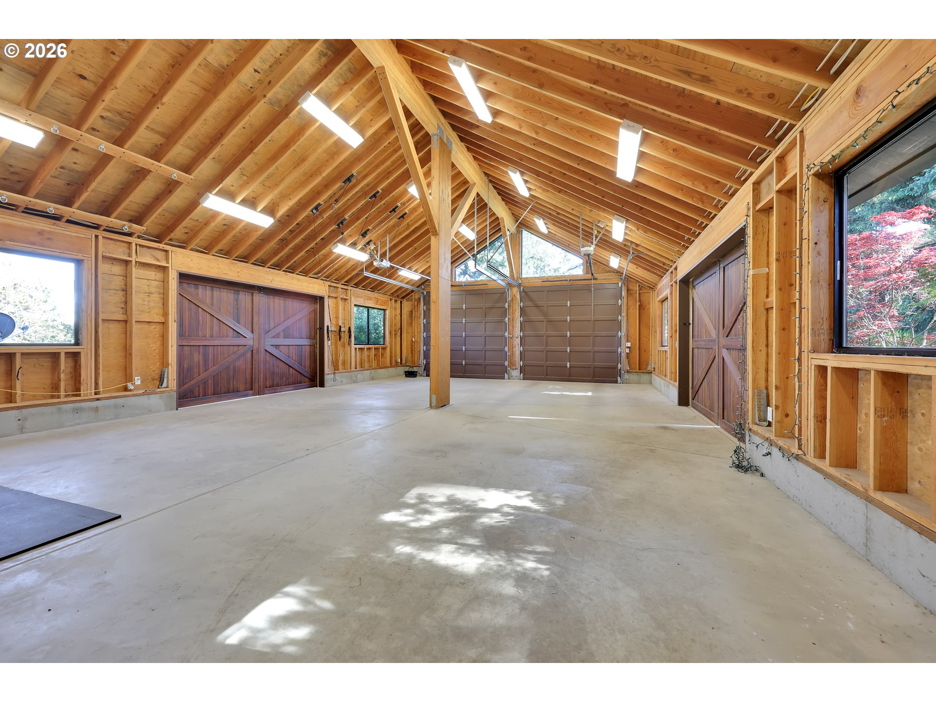 85368 Ridge Top Drive Eugene, OR 97405 - Photo 43 of 48 RV Garage