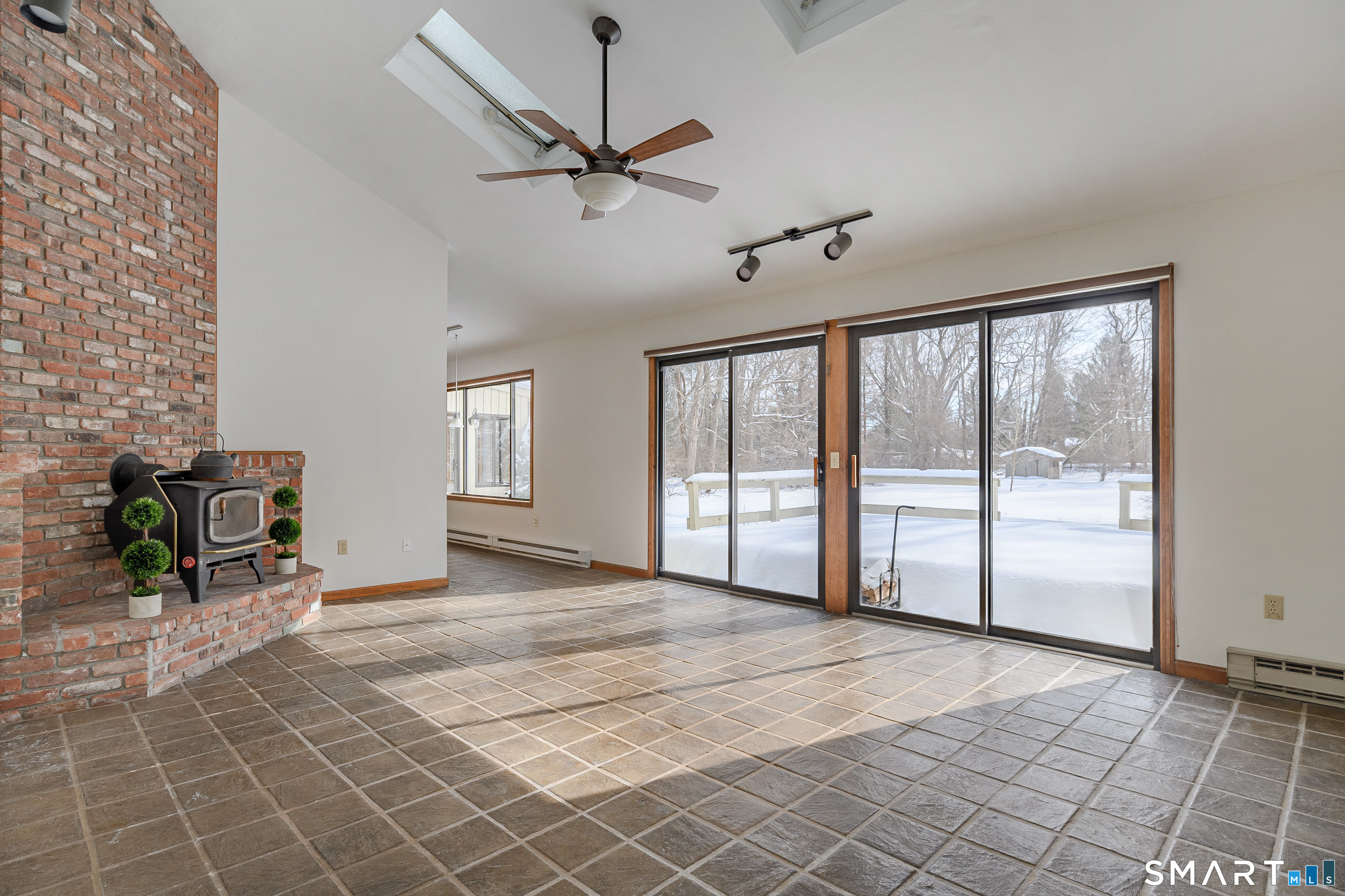 72 Old Hawleyville Road Bethel, CT 06801 - Photo 7 of 40