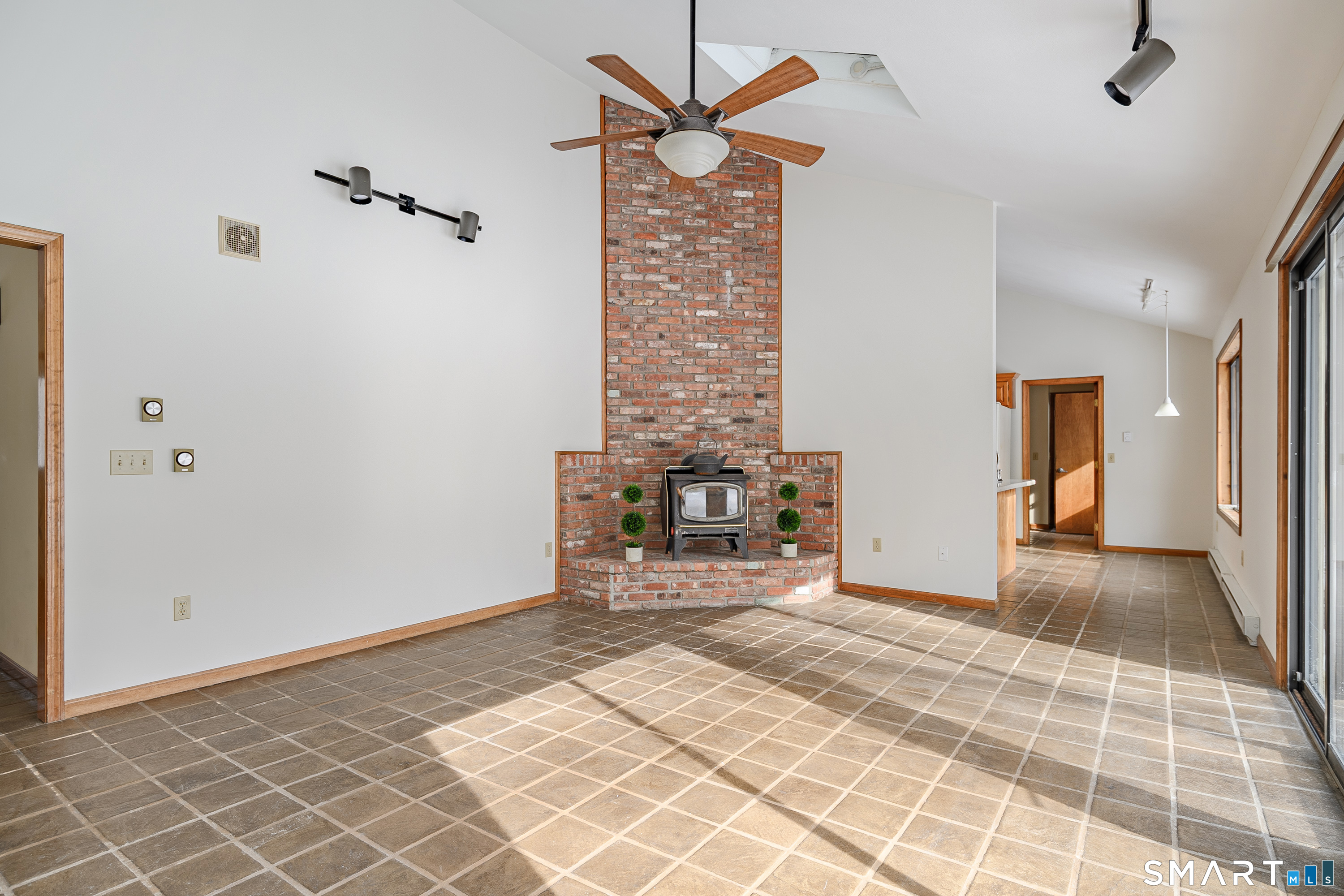 72 Old Hawleyville Road Bethel, CT 06801 - Photo 9 of 40