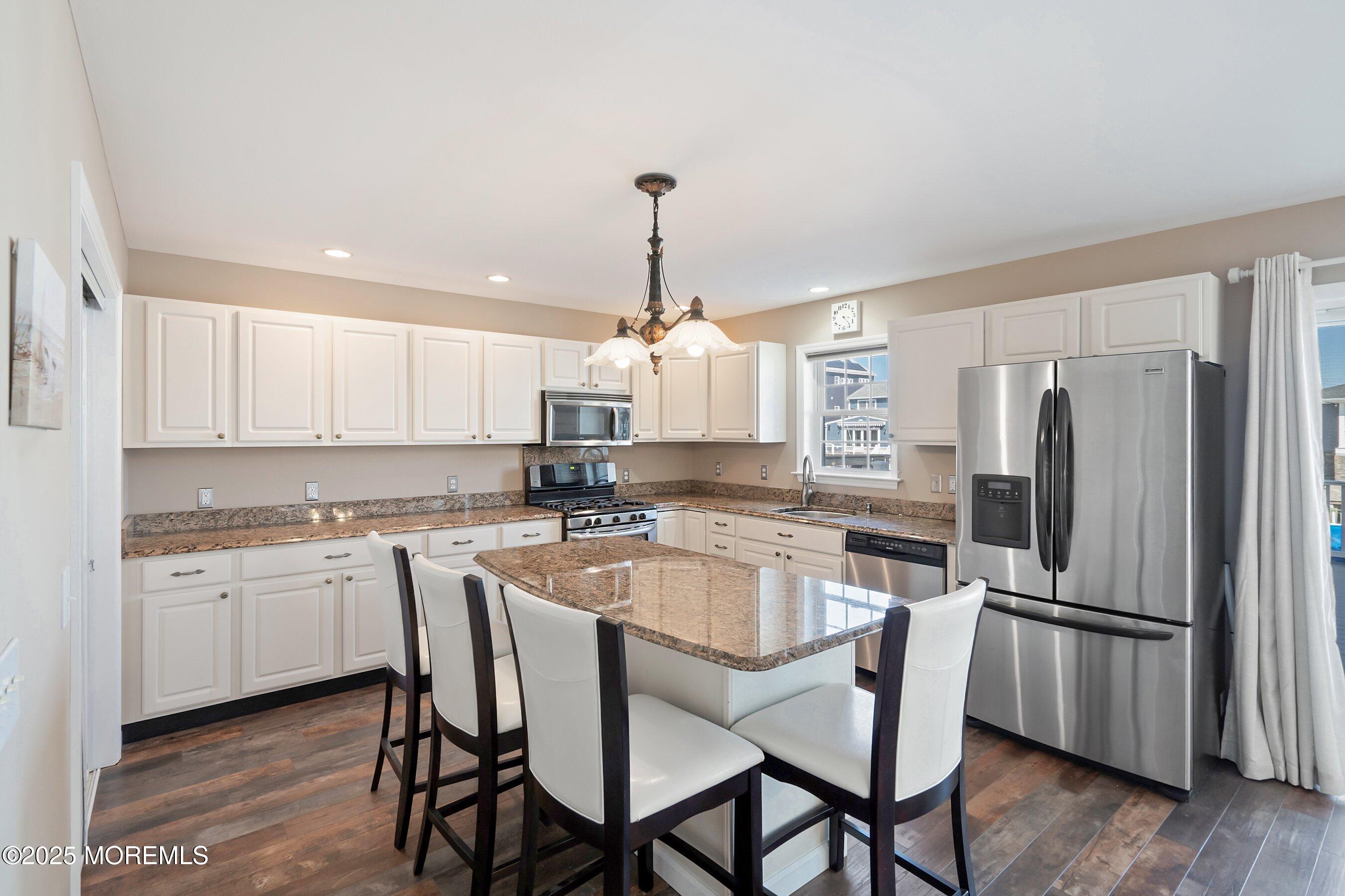 13 Pilot Road Toms River, NJ 08753 - Photo 15 of 41 17-Kitchen 1B