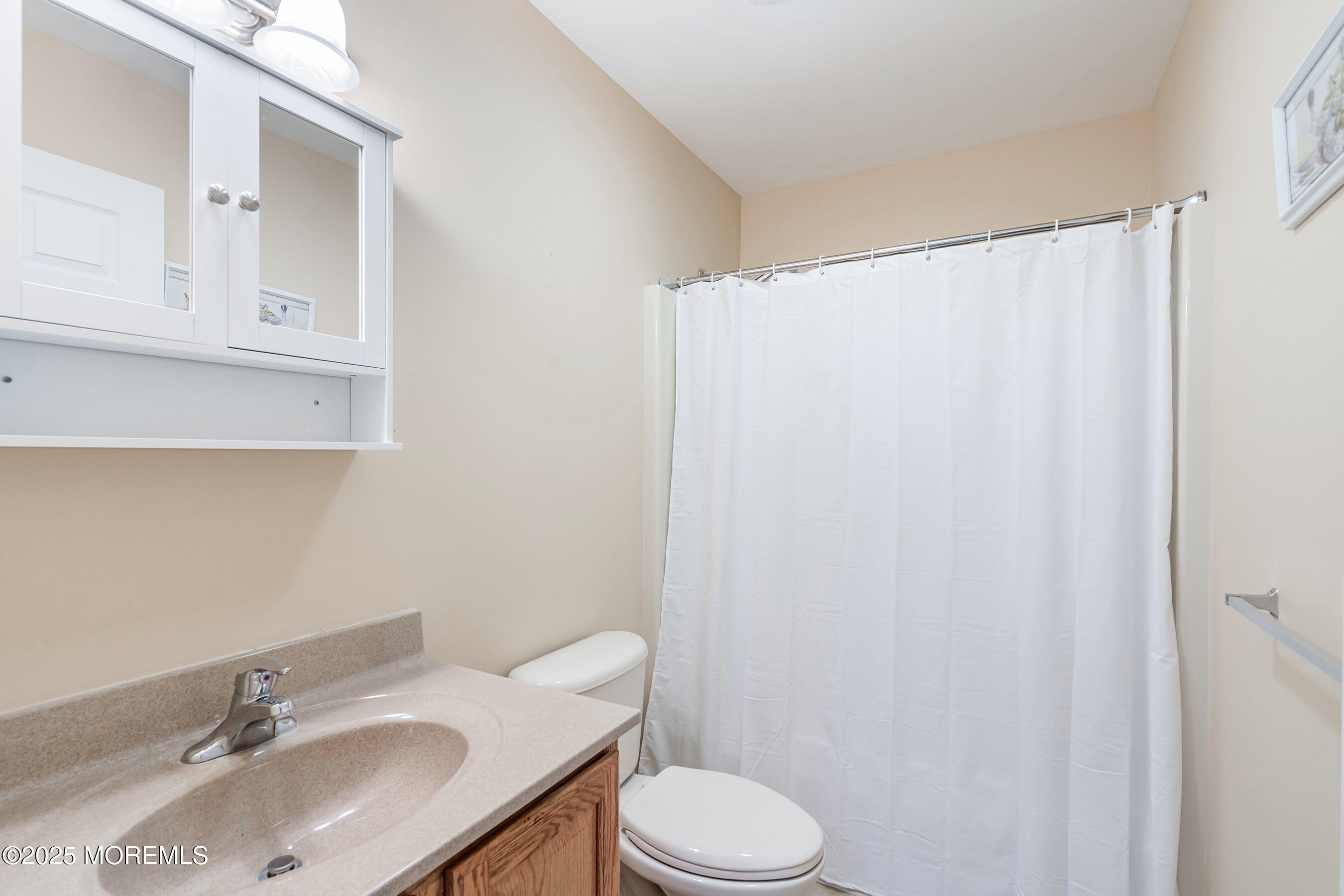 13 Pilot Road Toms River, NJ 08753 - Photo 21 of 41 23-Bath 2