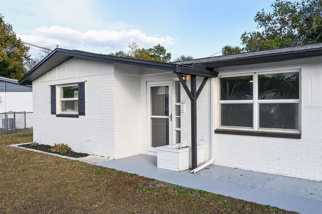 4086 Arrowhead Avenue Spring Hill, FL 34606 - Photo 2 of 21 a house with a outdoor space