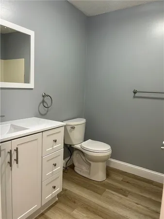 $2,050 | 728 Beverage Hill Avenue, Unit 35, Pawtucket, RI 02861