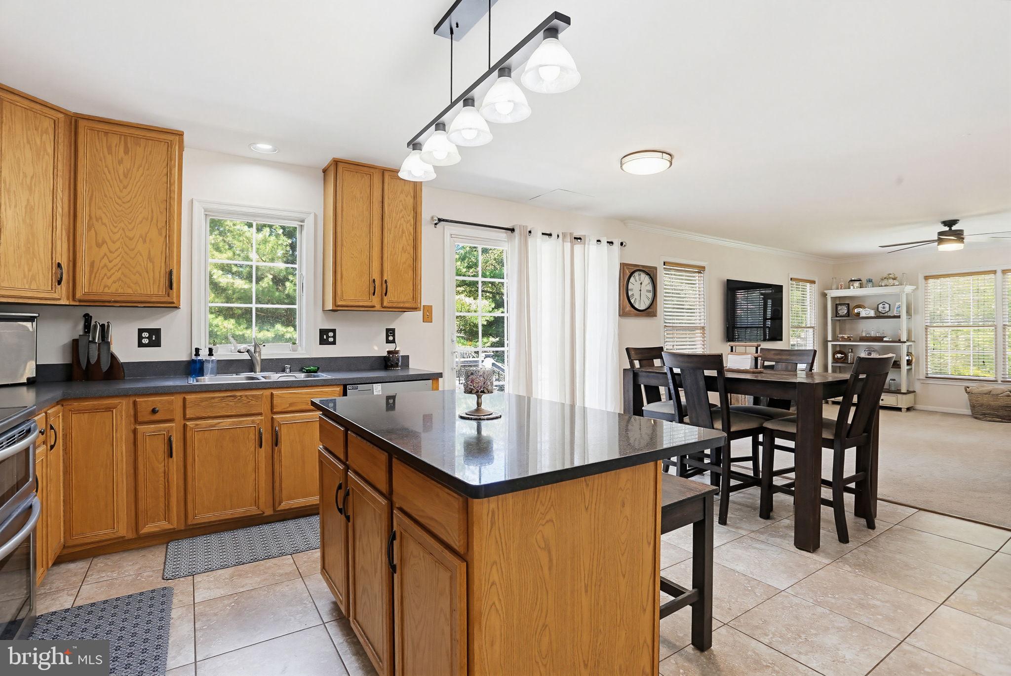 1512 Ringe Drive Severn, MD 21144 - Photo 4 of 44