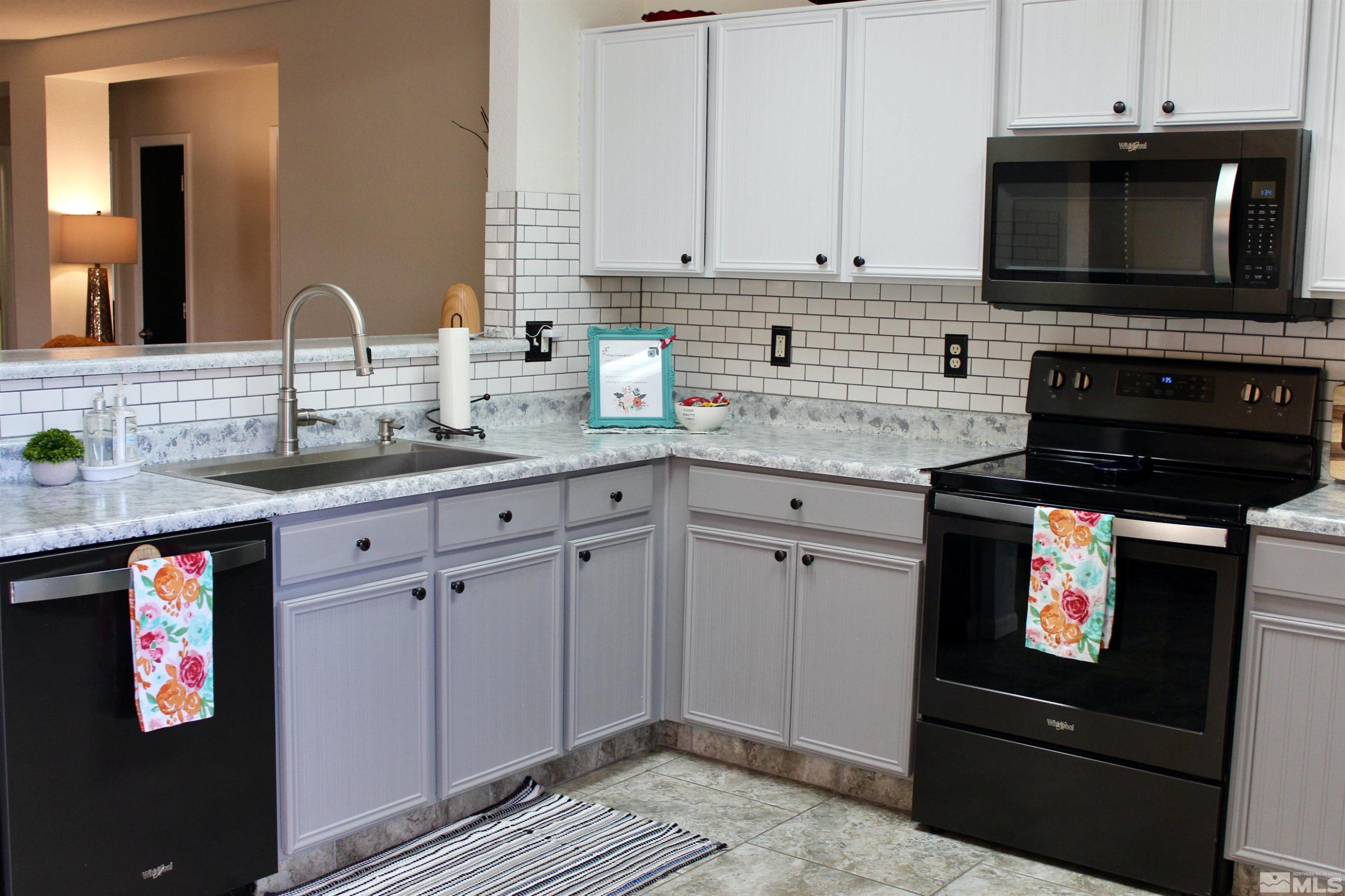 9559 Autumn Leaf Way Reno, NV 89506 - Photo 8 of 21 Photo 8