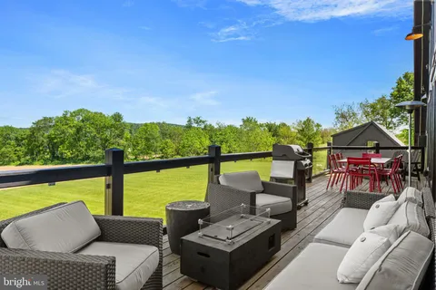 $4,150,000 | 854 Spring Hill Road, Riegelsville, PA 18077