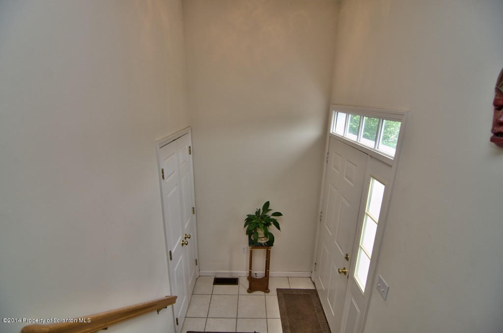 36 Waterford Road Clarks Summit, PA 18411 - Photo 3 of 35 Gallery Image 3