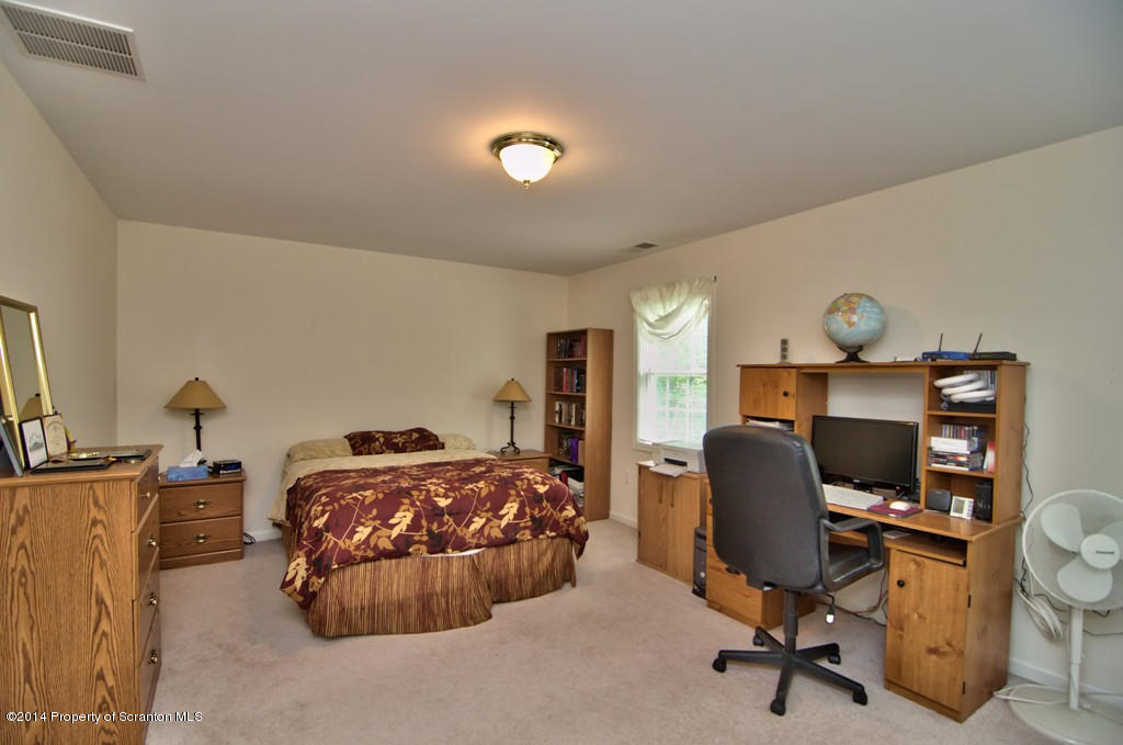 36 Waterford Road Clarks Summit, PA 18411 - Photo 8 of 35 Gallery Image 8