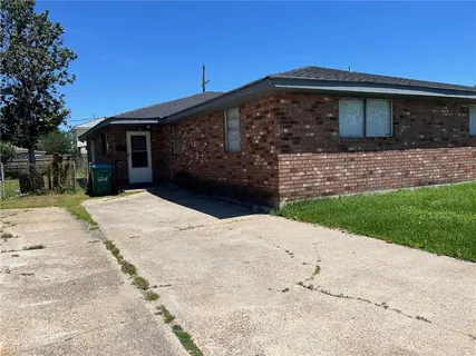 $285,000 | 2705-07 Albany Street, Kenner, LA 70062
