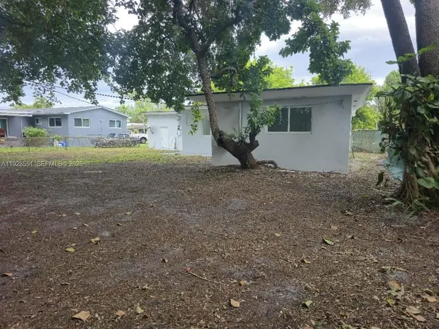 $735,000 | 2530 Northwest 111th Street, Miami, FL 33167