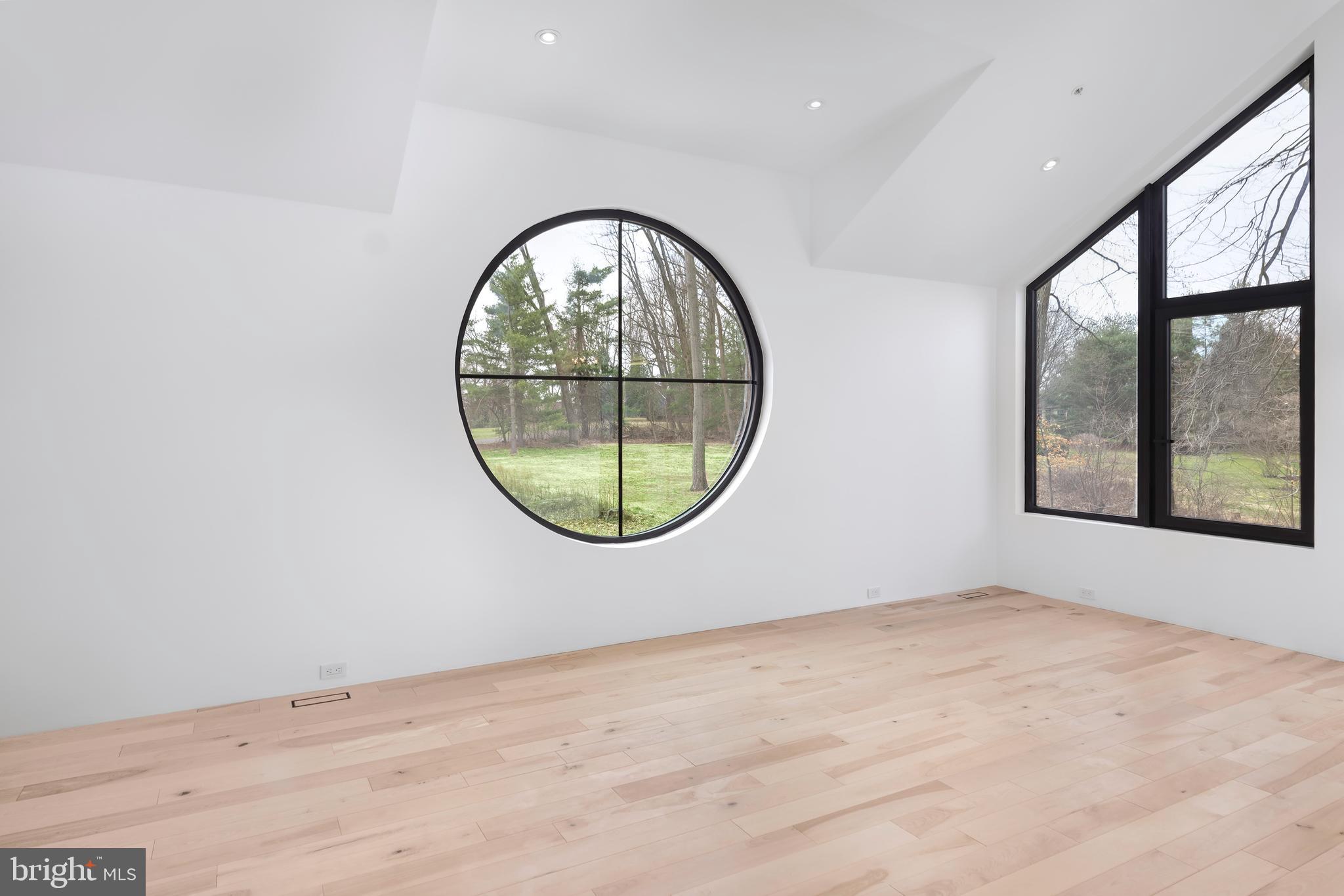3146 Mill Road Doylestown, PA 18902 - Photo 20 of 33 an empty room with a window