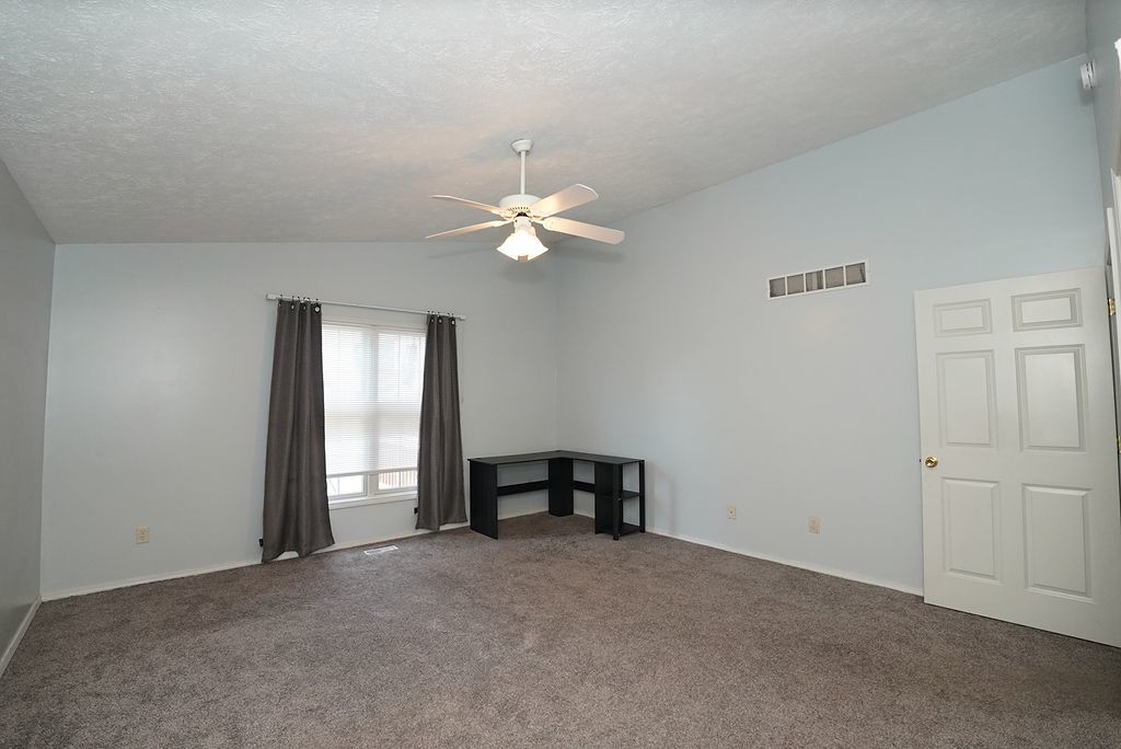 1124 Rader Run Bloomington, IL 61704 - Photo 24 of 48 Gallery Image 24