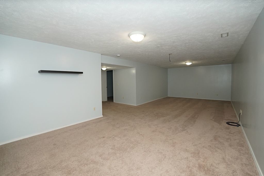 1124 Rader Run Bloomington, IL 61704 - Photo 27 of 48 Gallery Image 27