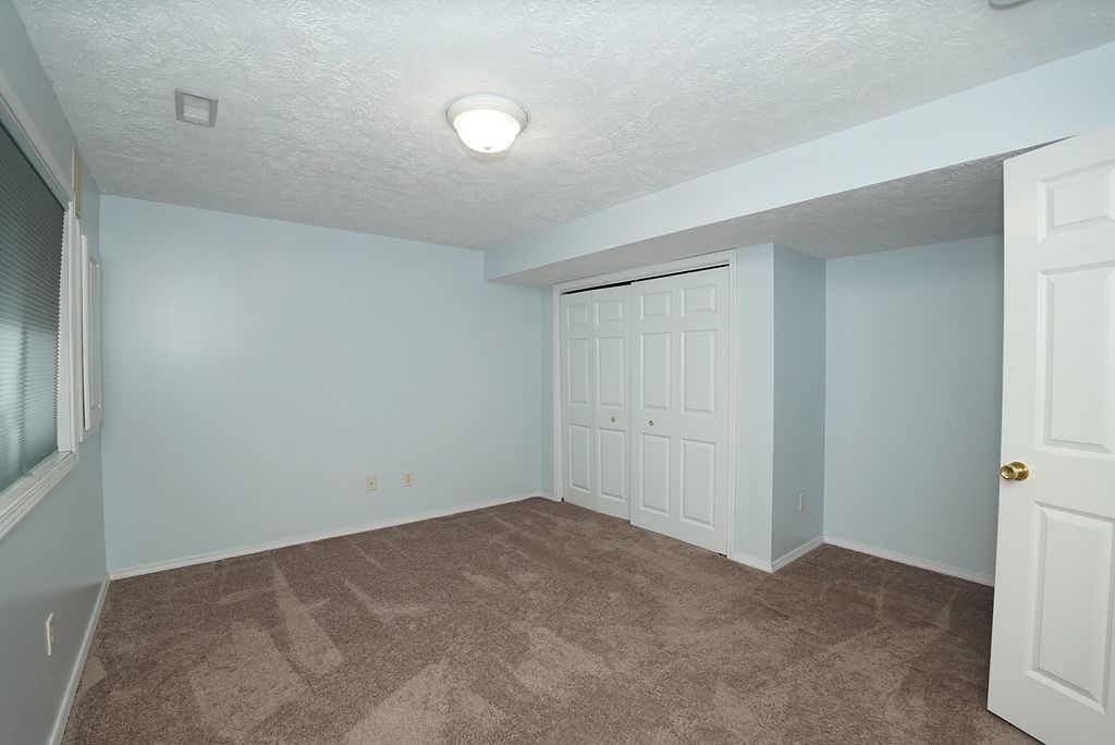 1124 Rader Run Bloomington, IL 61704 - Photo 35 of 48 Gallery Image 35