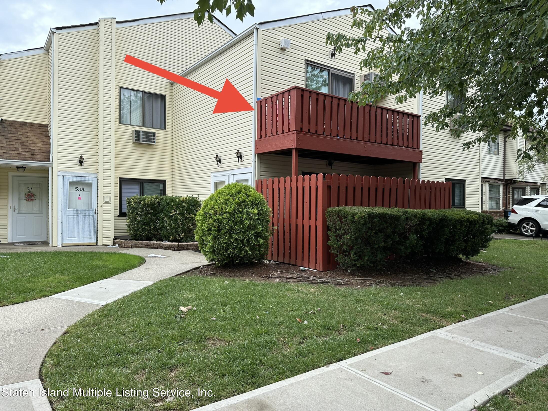 51 Stack Drive, Unit A Staten Island, NY 10312 - Photo 2 of 12 677ABF34-FB38-411C-8E99-8CEB65A27907