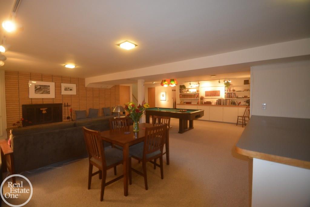 1225 Shenandoah Drive Rochester Hills, MI 48306 - Photo 2 of 9