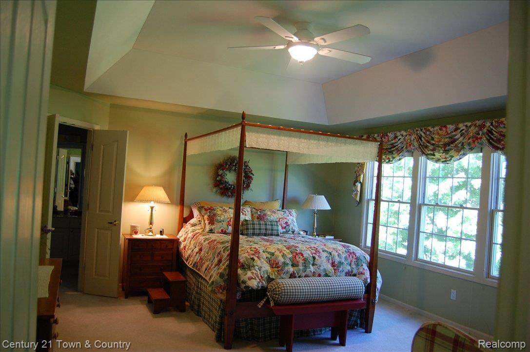 1935 Watson Circle Rochester, MI 48306 - Photo 5 of 19 Master