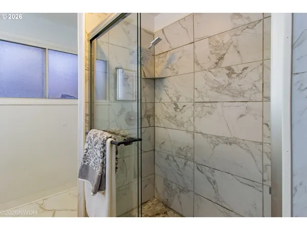 $599,900 | 144 Briarcliff Drive, Eugene, OR 97404