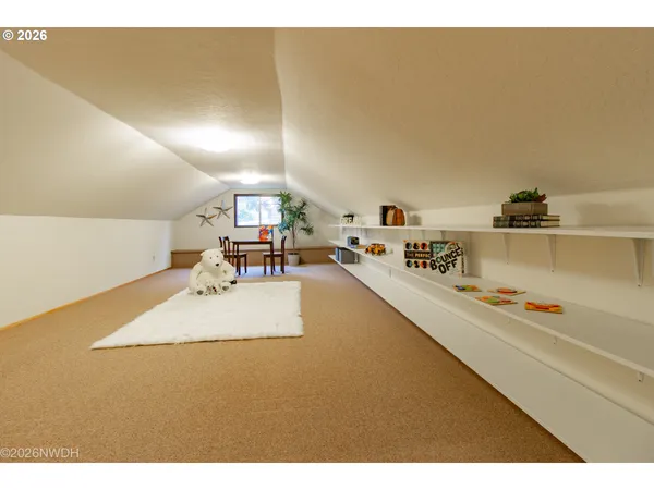 $599,900 | 144 Briarcliff Drive, Eugene, OR 97404