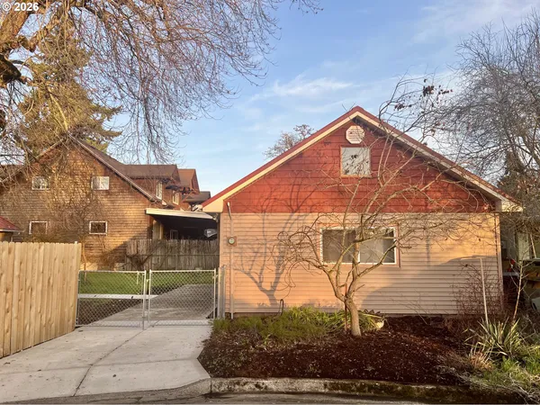 $599,900 | 144 Briarcliff Drive, Eugene, OR 97404