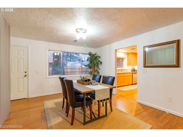 $599,900 | 144 Briarcliff Drive, Eugene, OR 97404