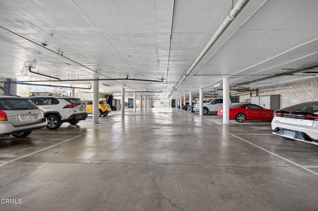 3101 Peninsula Road, Unit 121 Oxnard, CA 93035 - Photo 33 of 54 Parking garage