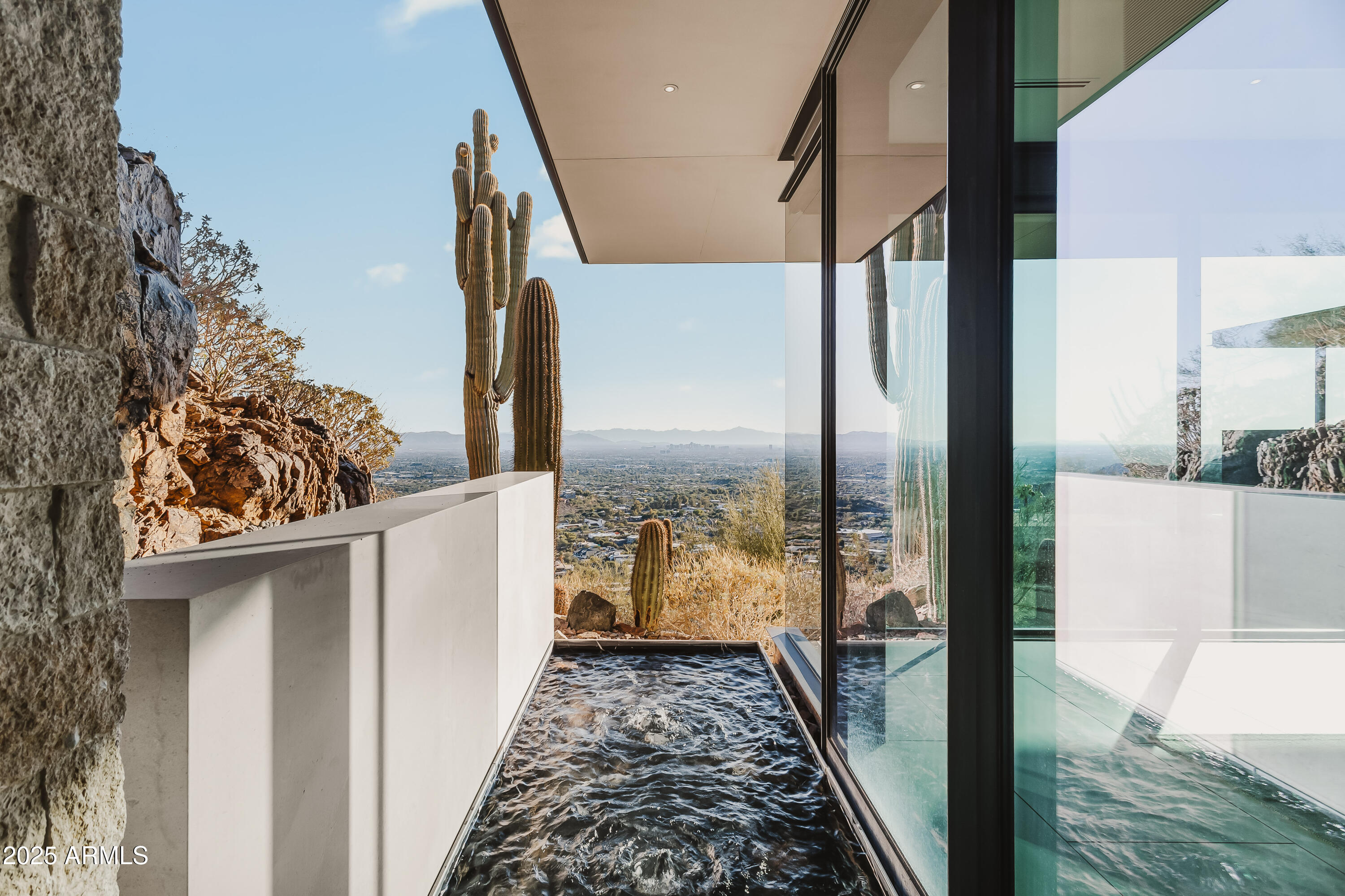 4301 East Upper Ridge Way Paradise Valley, AZ 85253 - Photo 21 of 53 a view of a balcony