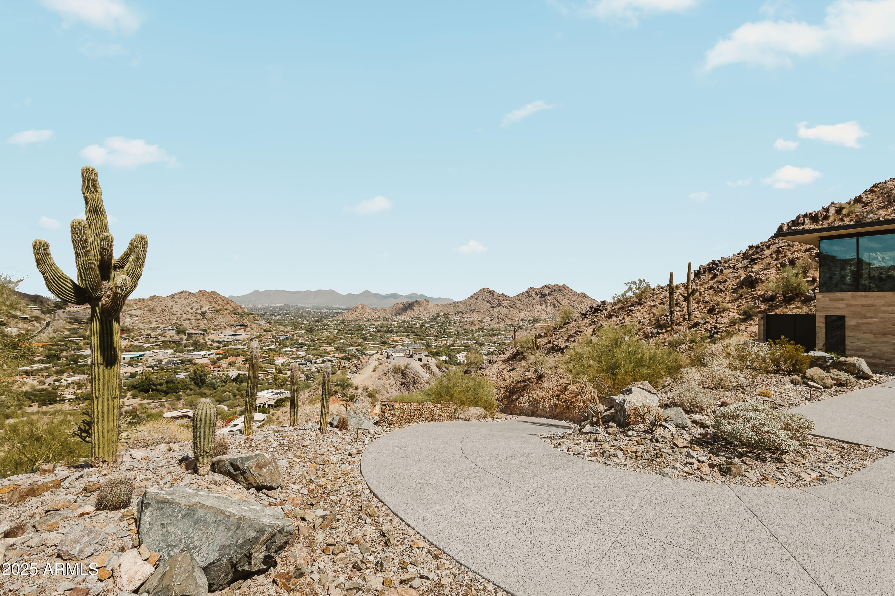 4301 East Upper Ridge Way Paradise Valley, AZ 85253 - Photo 52 of 53 a view of a city