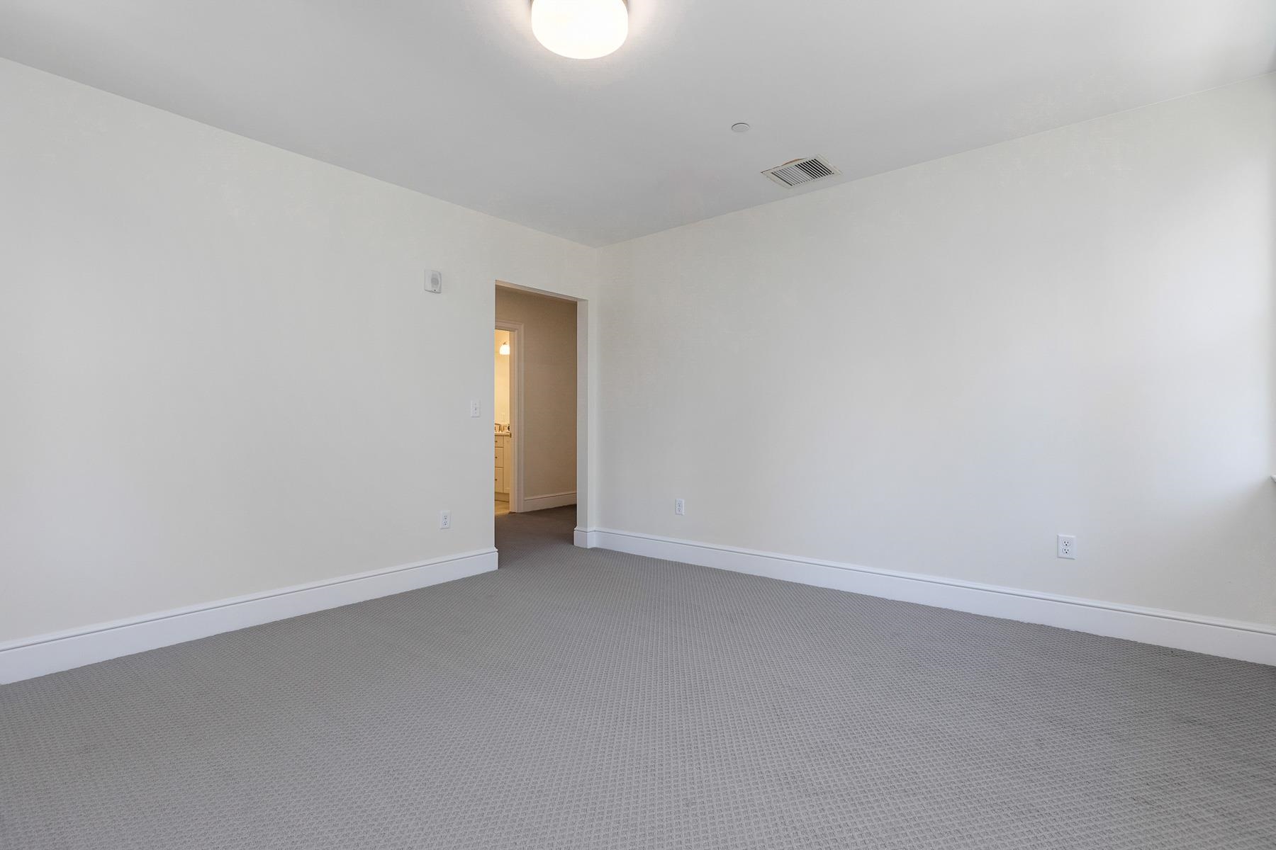 32 Willey Creek Road, Unit 305 Exeter, NH 03833 - Photo 16 of 28 Gallery Image 16