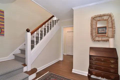 $1,900,000 | 8 Roland Road, Irvington, NY 10533